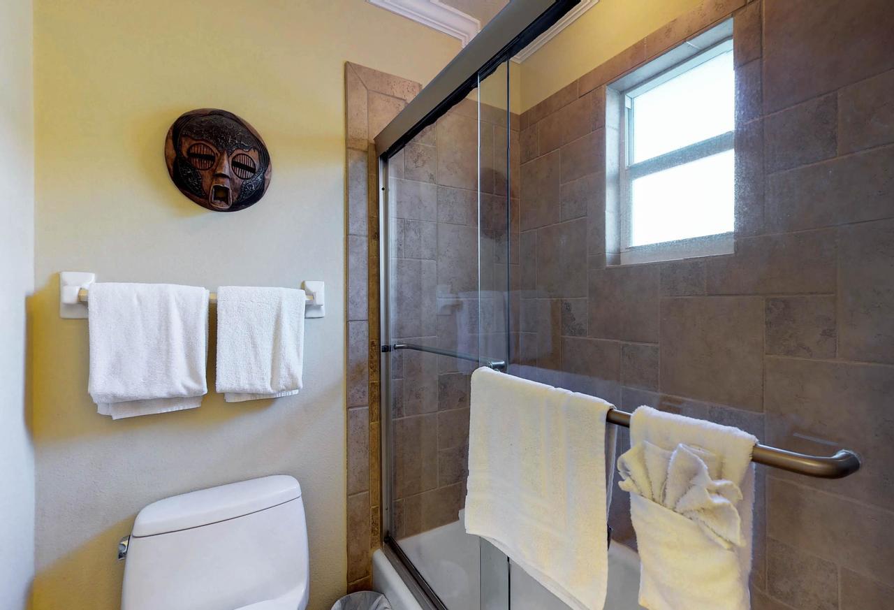 Safari Suite Bradenton Beach Exterior photo